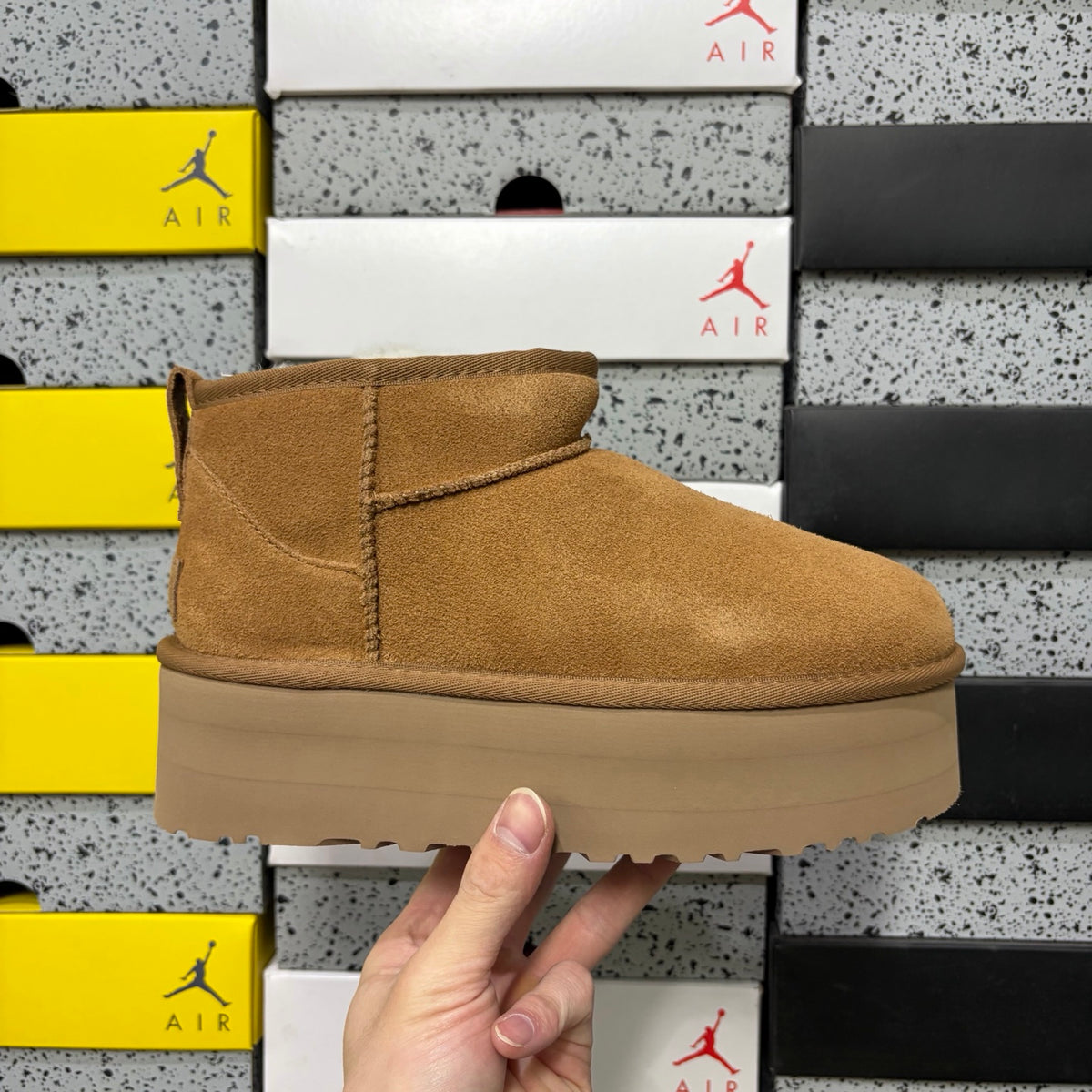 UGG Chestnut Platform Ankle Boots – 5 cm Sole