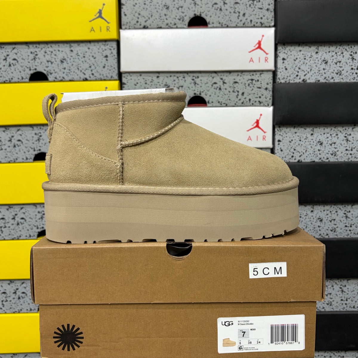 UGG Mustard Platform Ankle Boots – 5 cm Sole