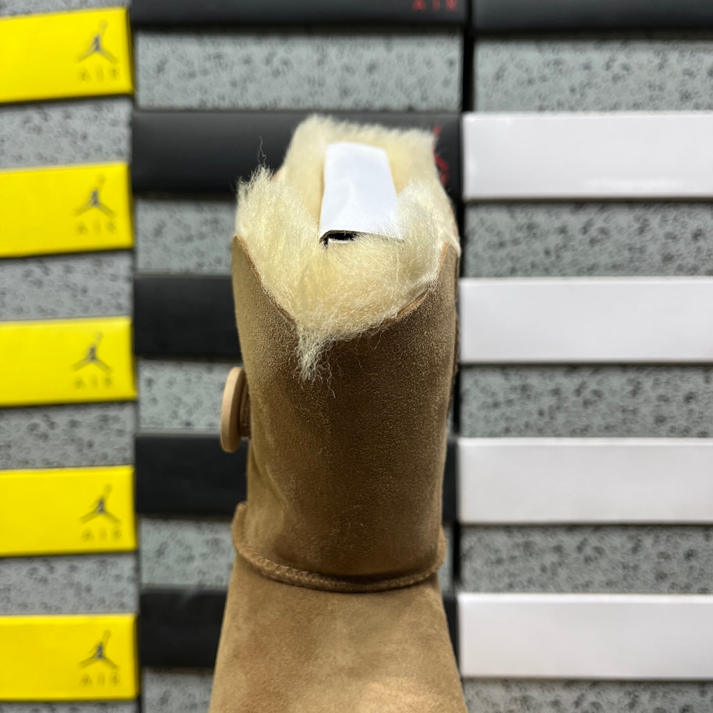 UGG Chestnut Button-Detail Short Boots