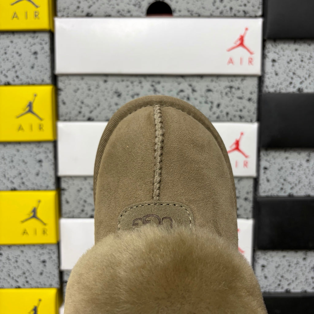 UGG Antelope Brown Slippers with Plush Collar and Notched Sole