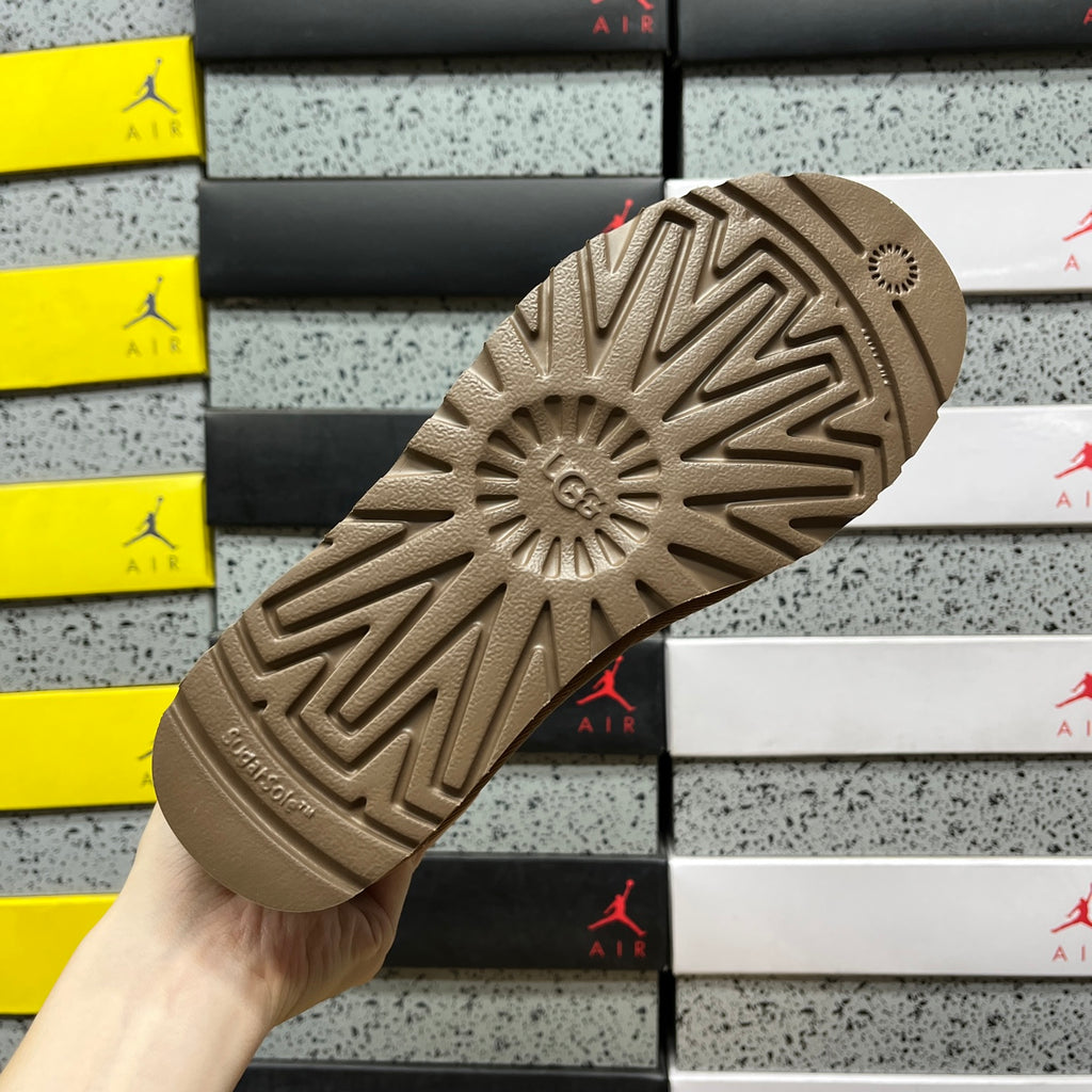 UGG Chestnut Short Pull-On Boots
