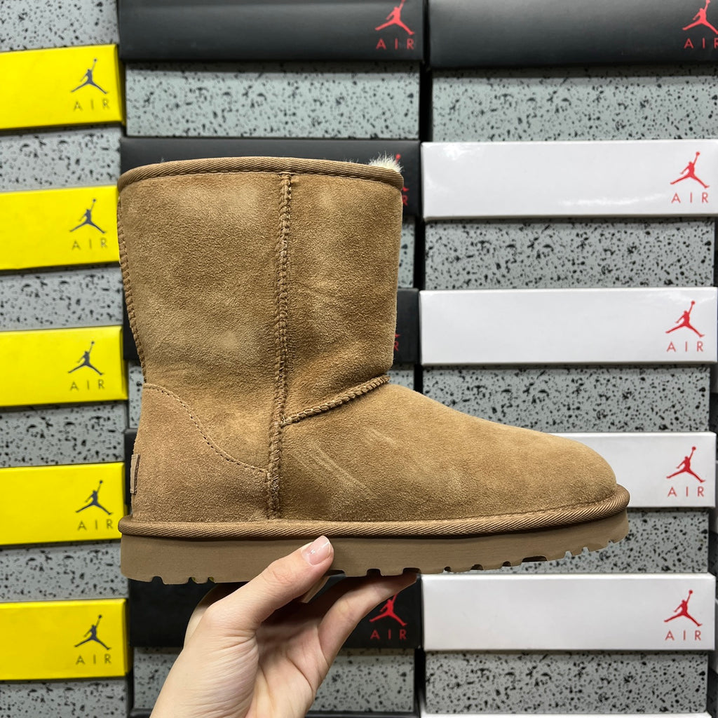 UGG Chestnut Short Pull-On Boots