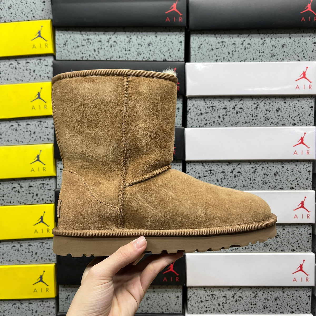 UGG Chestnut Short Pull-On Boots